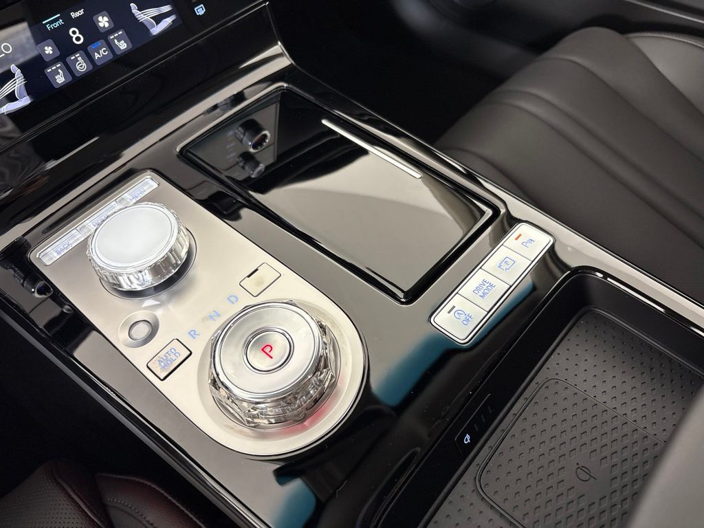 Thumbnail: 2027 Genesis G80 - 34