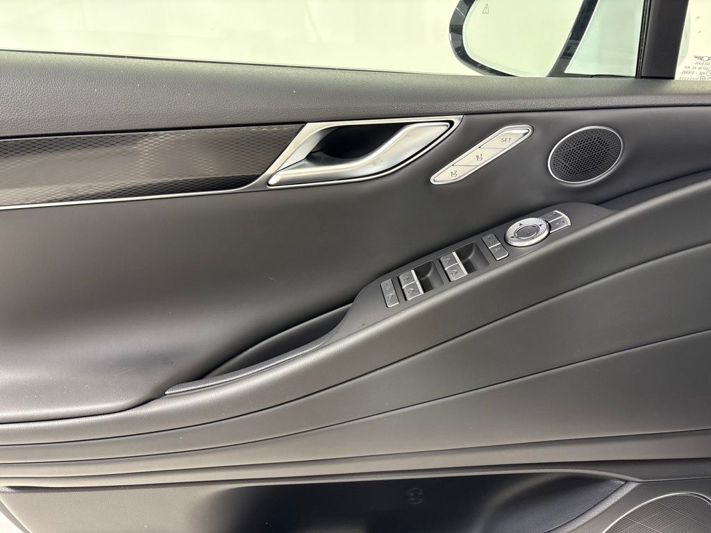 Thumbnail: 2027 Genesis G80 - 24