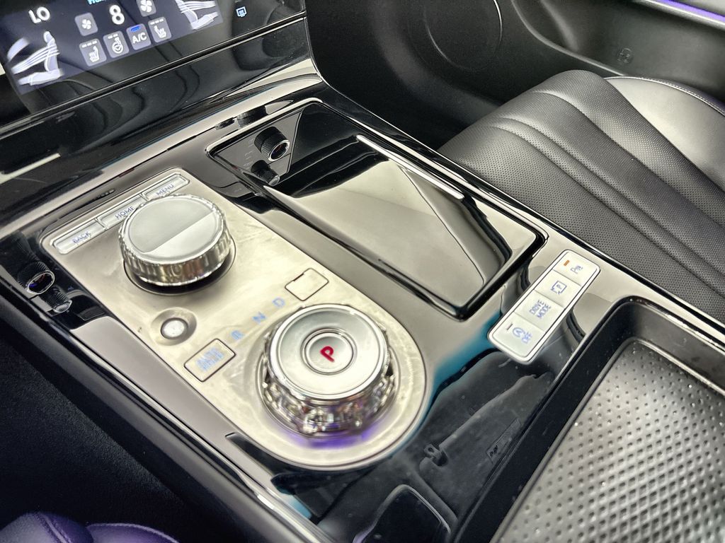 Thumbnail: 2026 Genesis G80 - 12