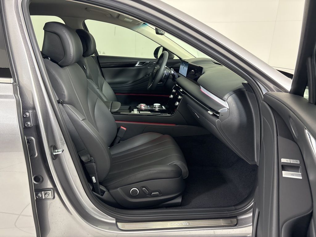 Thumbnail: 2026 Genesis G80 - 11