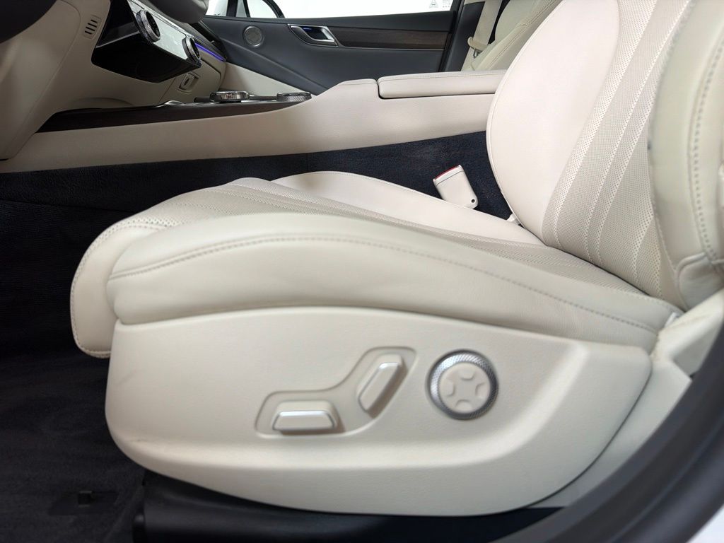 Thumbnail: 2024 Genesis G80 - 22