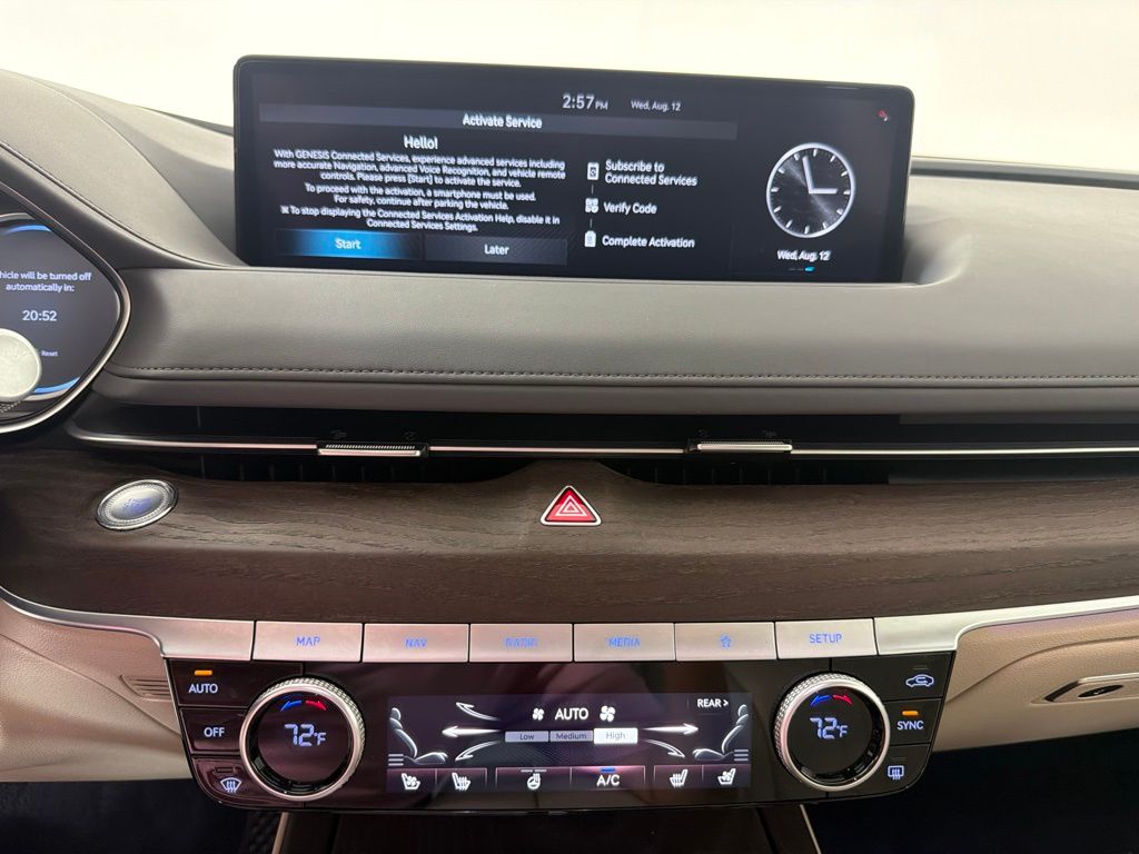 Thumbnail: 2024 Genesis G80 - 12