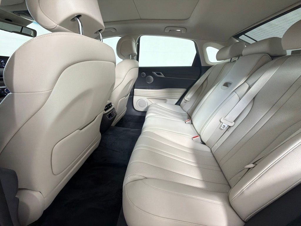 Thumbnail: 2024 Genesis G80 - 11
