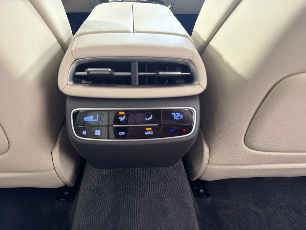 Thumbnail: 2024 Genesis G80 - 32