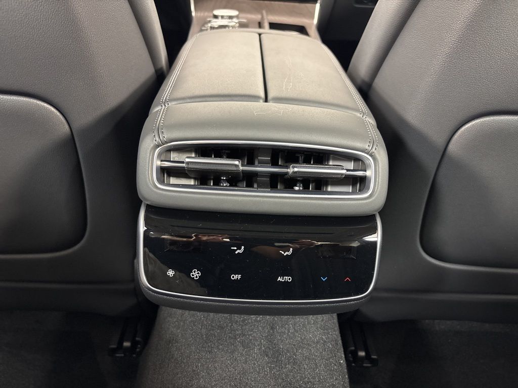 Thumbnail: 2026 Genesis G80 - 30