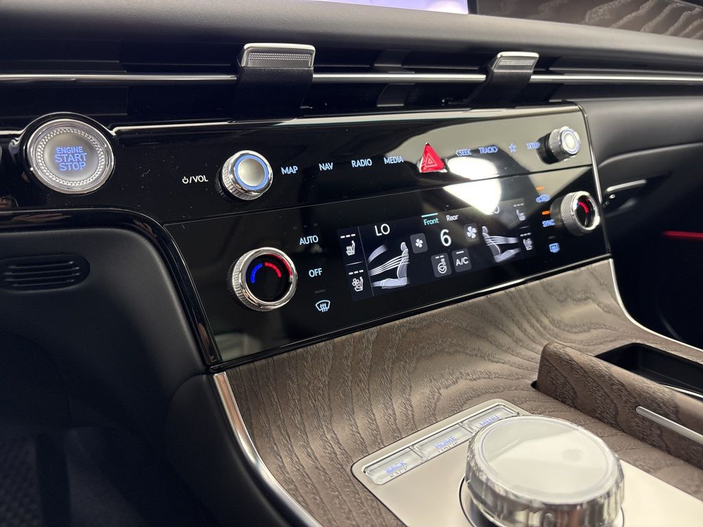Thumbnail: 2026 Genesis G80 - 34