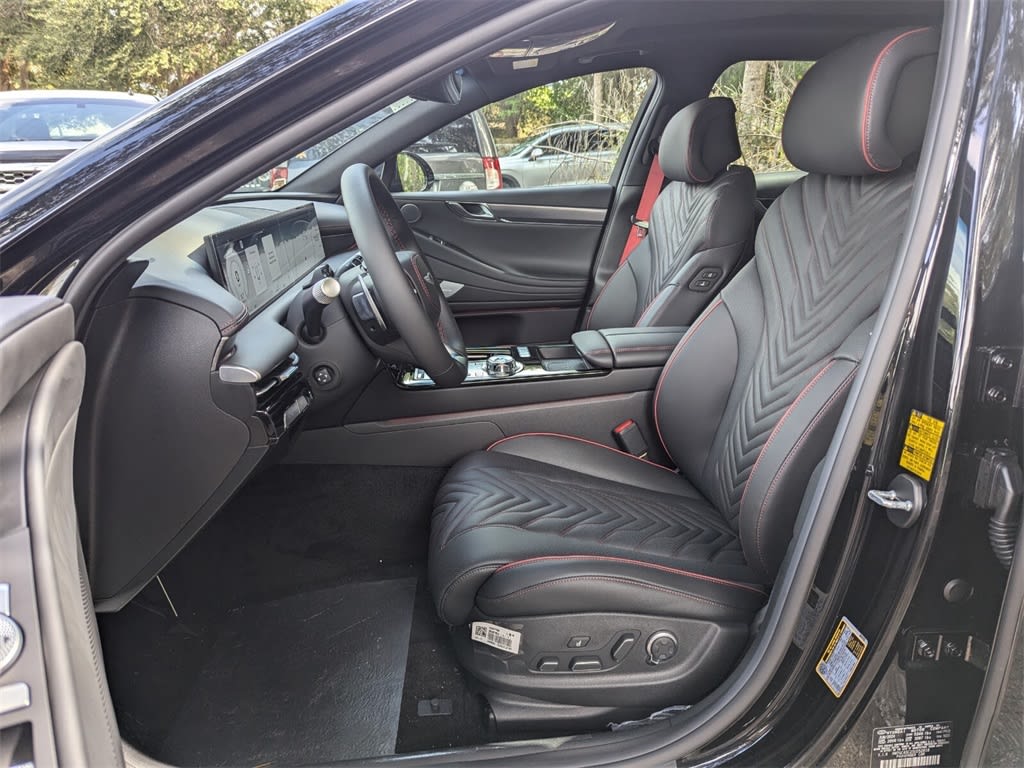 Thumbnail: 2025 Genesis G80 - 11