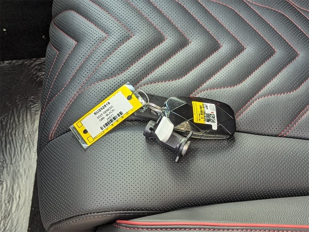 Thumbnail: 2025 Genesis G80 - 15