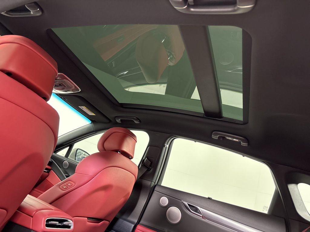 Thumbnail: 2026 Genesis G80 - 27