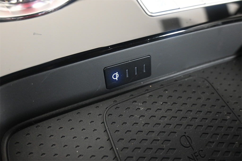 Thumbnail: 2025 Genesis G80 - 26