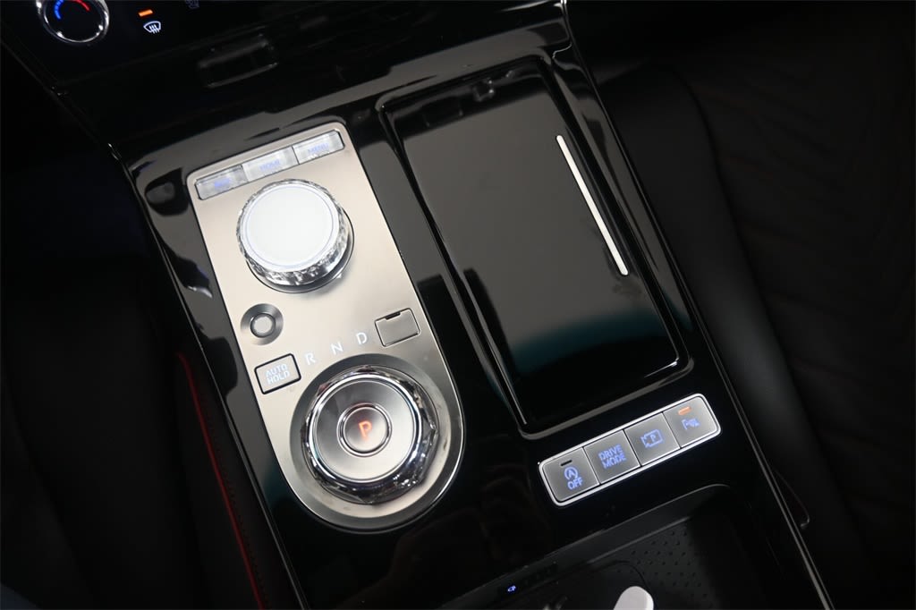 Thumbnail: 2025 Genesis G80 - 13