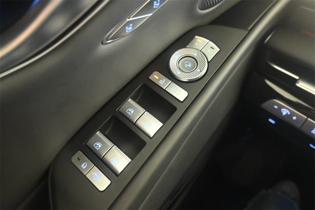 Thumbnail: 2025 Genesis G80 - 22