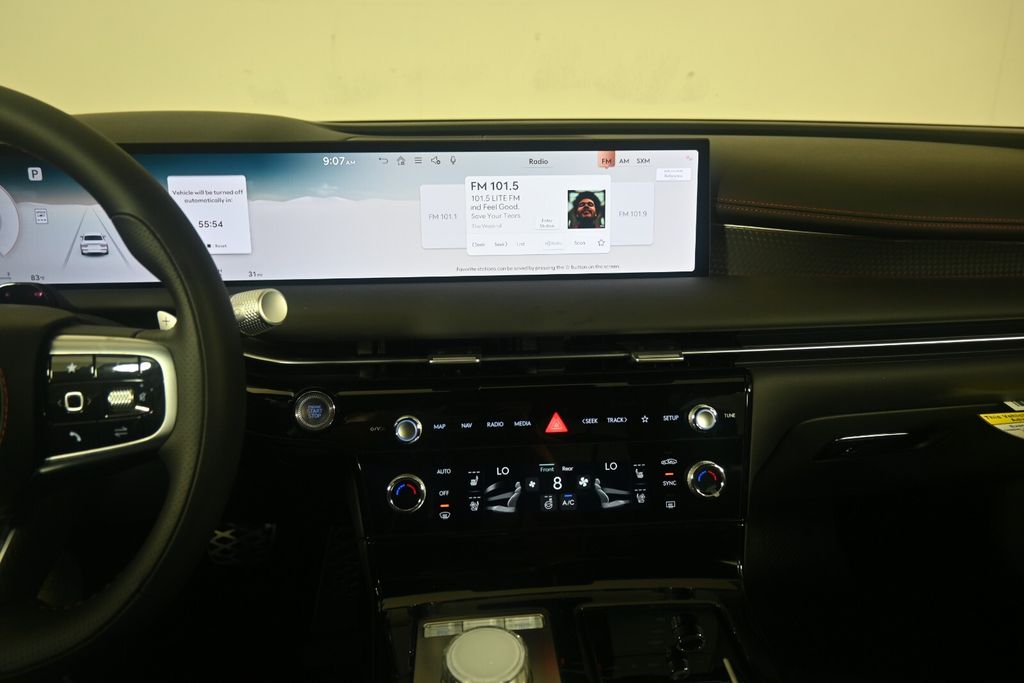 Thumbnail: 2025 Genesis G80 - 23