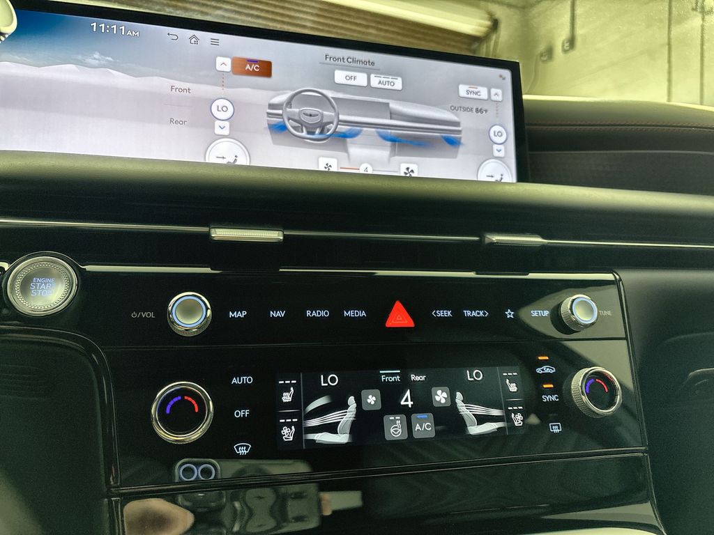 Thumbnail: 2025 Genesis G80 - 26