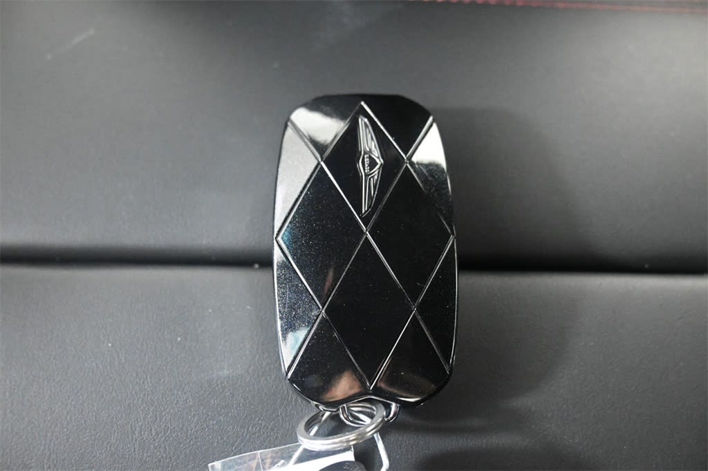 Thumbnail: 2025 Genesis G80 - 24