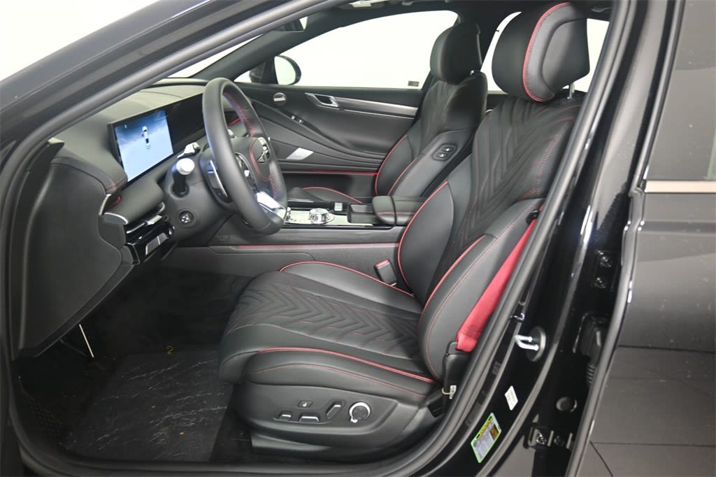 Thumbnail: 2025 Genesis G80 - 10