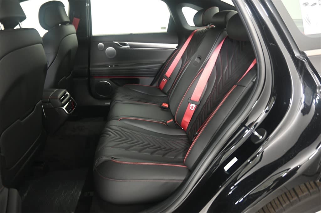 Thumbnail: 2025 Genesis G80 - 11