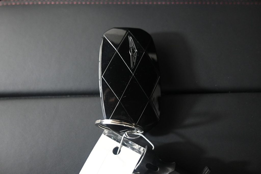 Thumbnail: 2025 Genesis G80 - 14