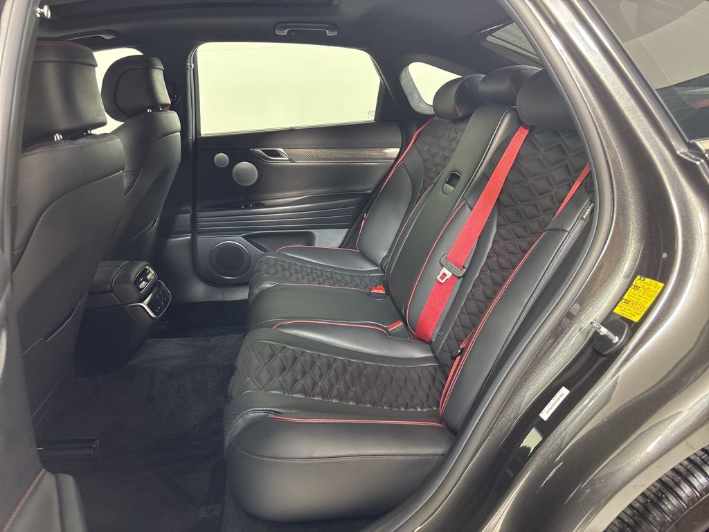 Thumbnail: 2025 Genesis G80 - 12