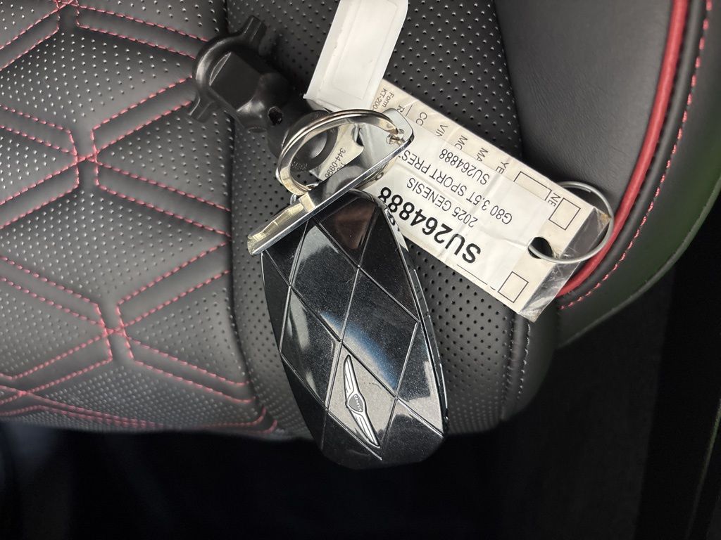 Thumbnail: 2025 Genesis G80 - 6