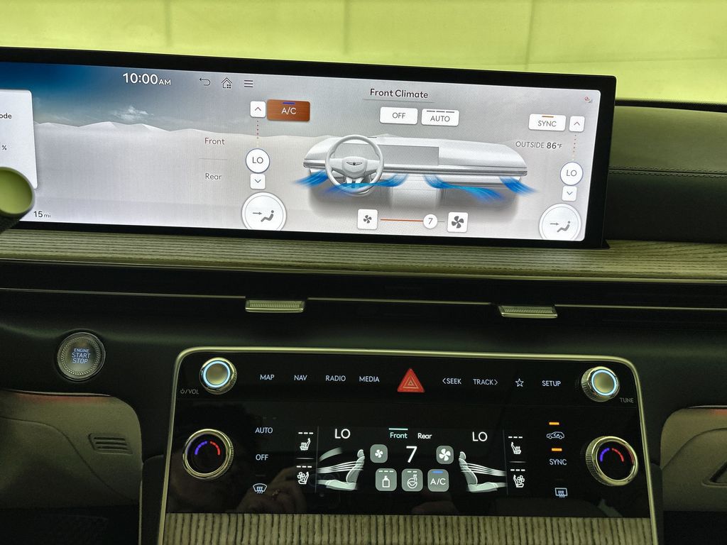 Thumbnail: 2026 Genesis GV80 - 24