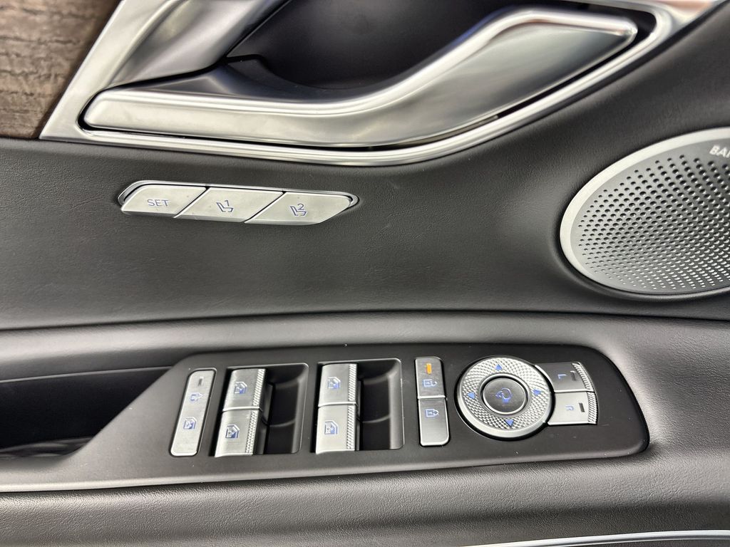 Thumbnail: 2026 Genesis GV80 - 23