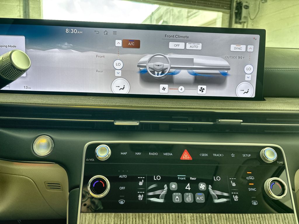 Thumbnail: 2026 Genesis GV80 - 25