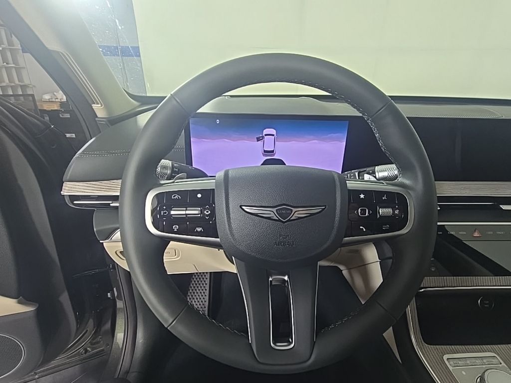 Thumbnail: 2026 Genesis GV80 - 10