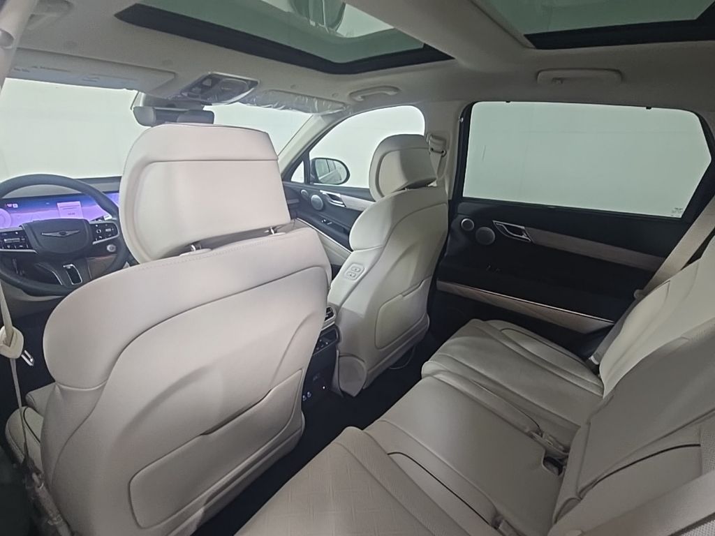 Thumbnail: 2026 Genesis GV80 - 12