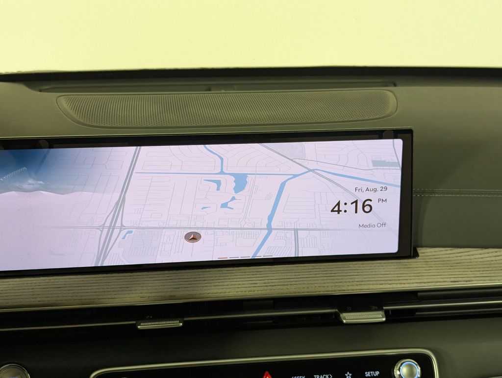 Thumbnail: 2025 Genesis GV80 - 14