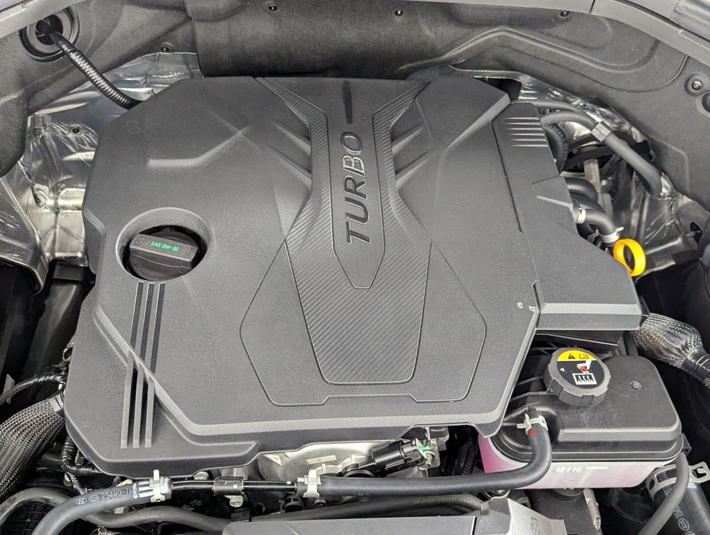 Thumbnail: 2025 Genesis GV80 - 9