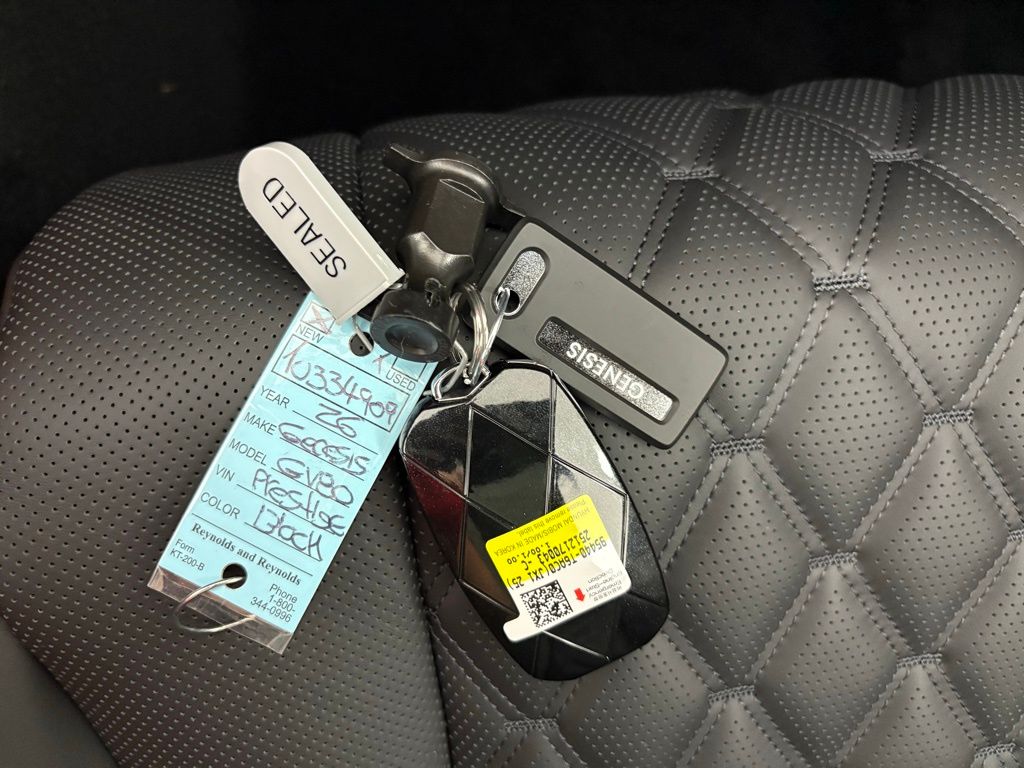 Thumbnail: 2026 Genesis GV80 - 19