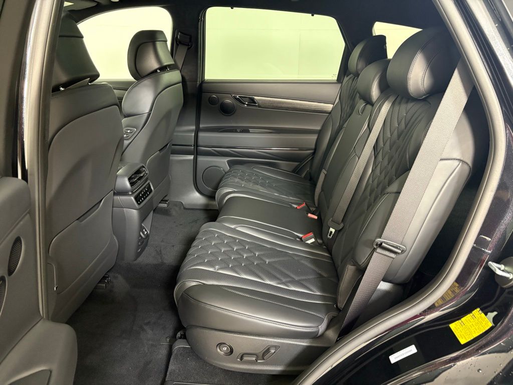 Thumbnail: 2026 Genesis GV80 - 28