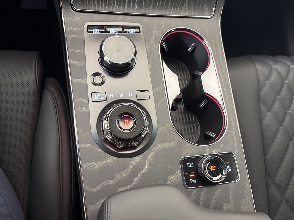 Thumbnail: 2026 Genesis GV80 - 29