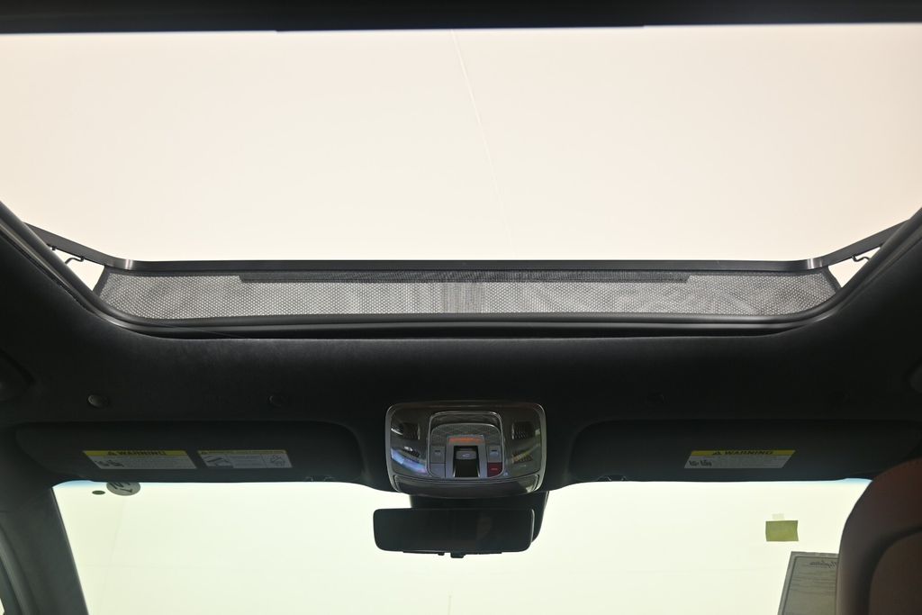 Thumbnail: 2025 Genesis GV80 - 25