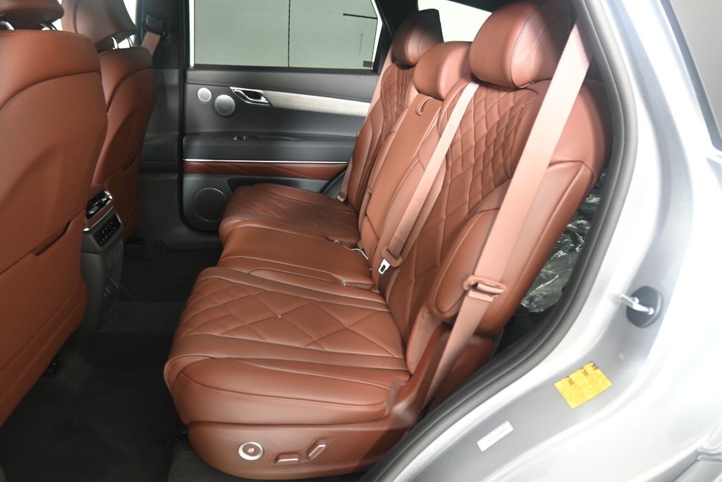 Thumbnail: 2025 Genesis GV80 - 12