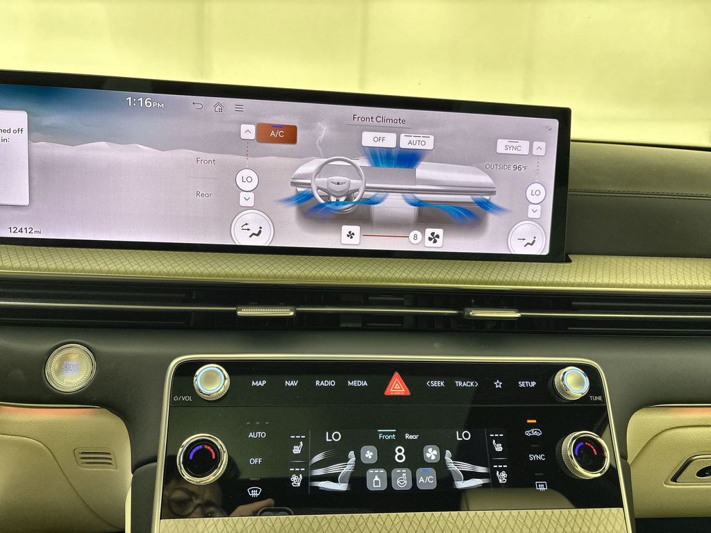 Thumbnail: 2025 Genesis GV80 - 13