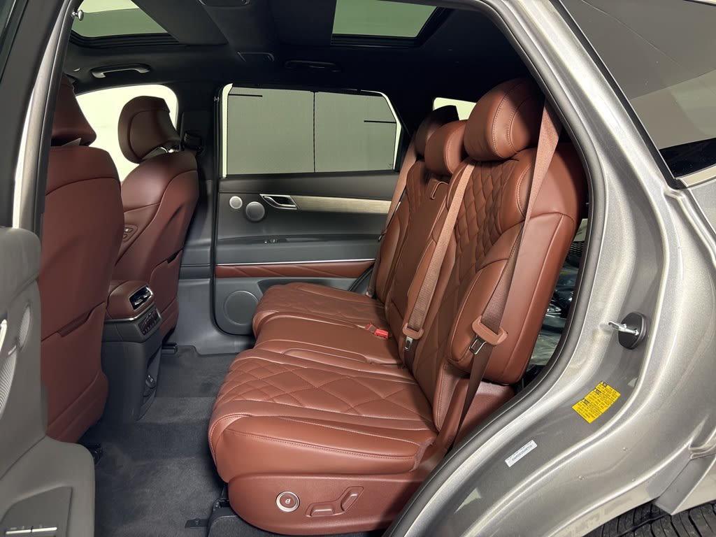 Thumbnail: 2025 Genesis GV80 - 24