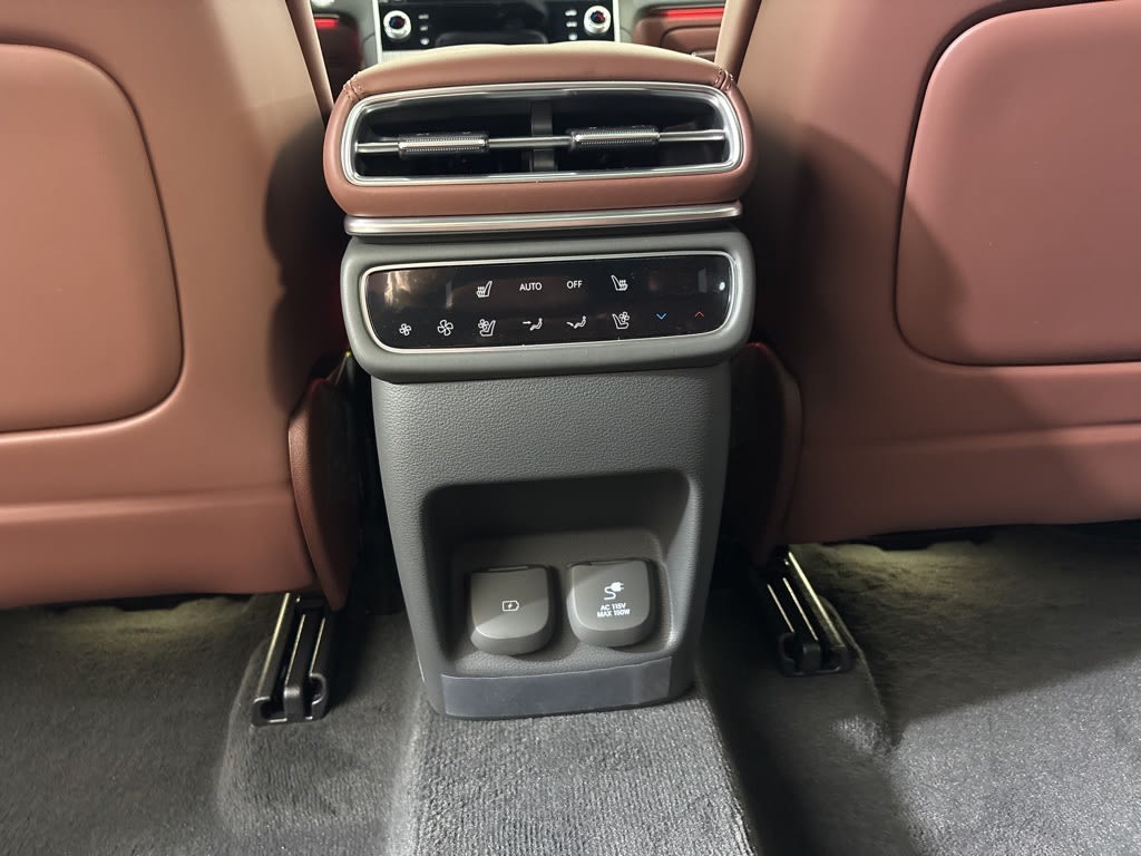 Thumbnail: 2025 Genesis GV80 - 26