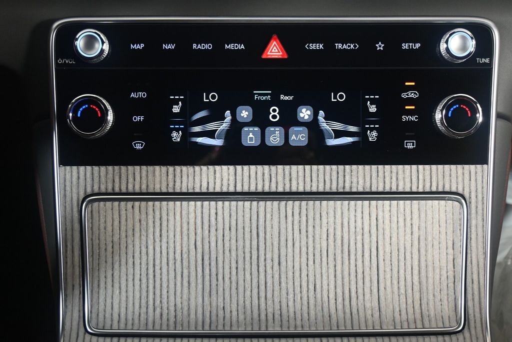 Thumbnail: 2025 Genesis GV80 - 23