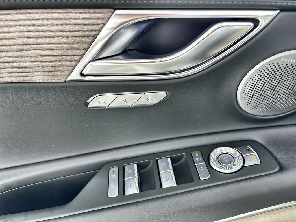 Thumbnail: 2026 Genesis GV80 - 23