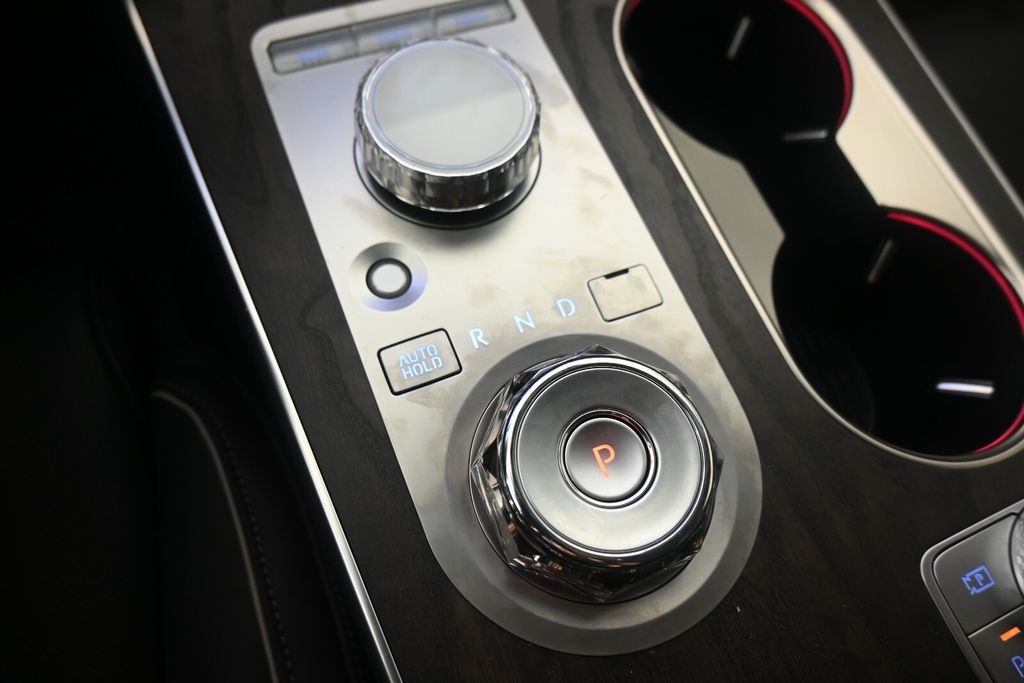 Thumbnail: 2025 Genesis GV80 - 26