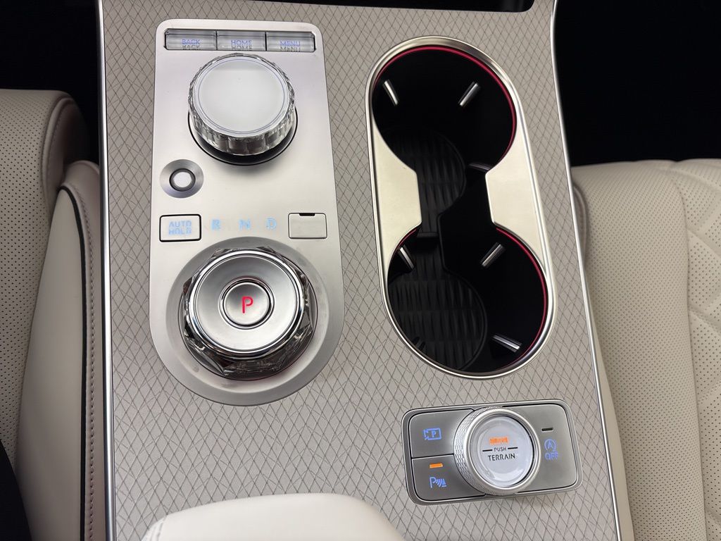 Thumbnail: 2026 Genesis GV80 - 30