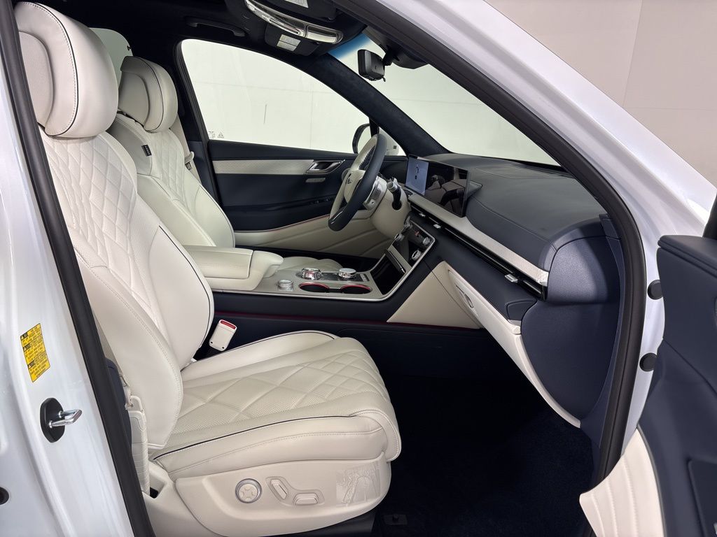 Thumbnail: 2026 Genesis GV80 - 11