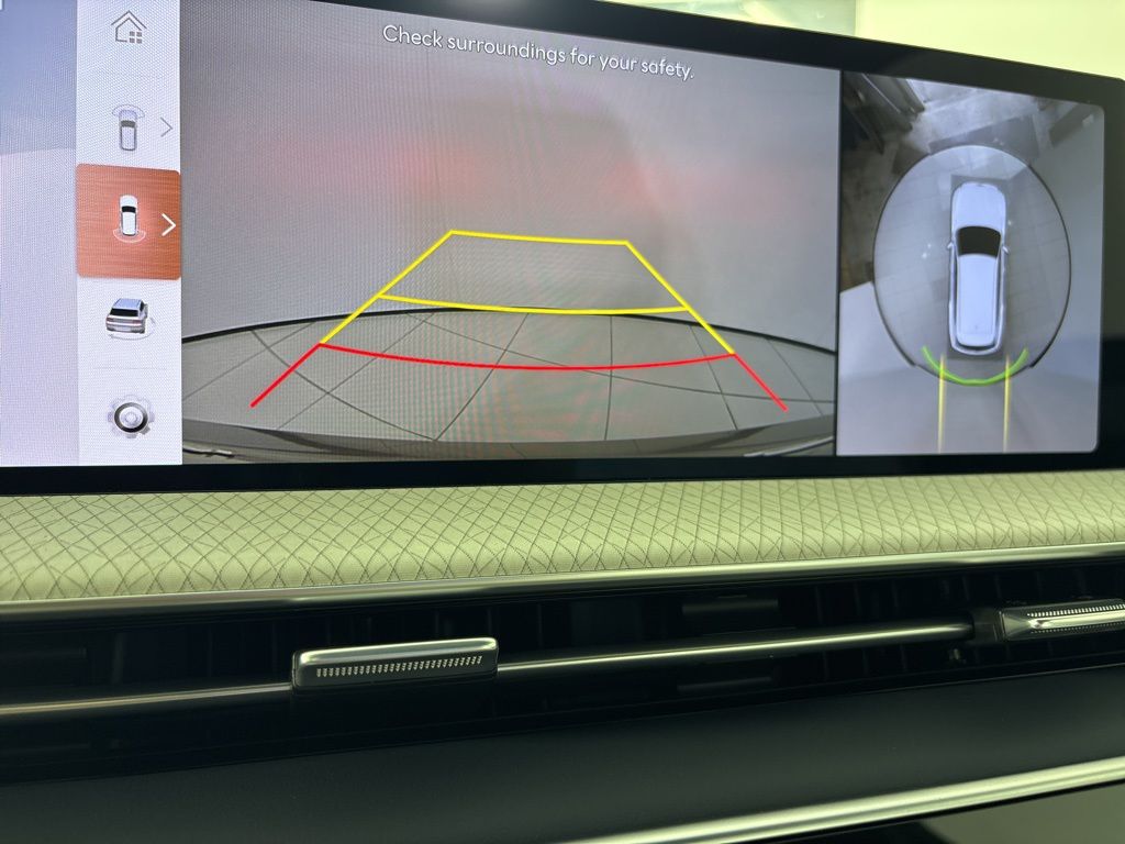 Thumbnail: 2026 Genesis GV80 - 31