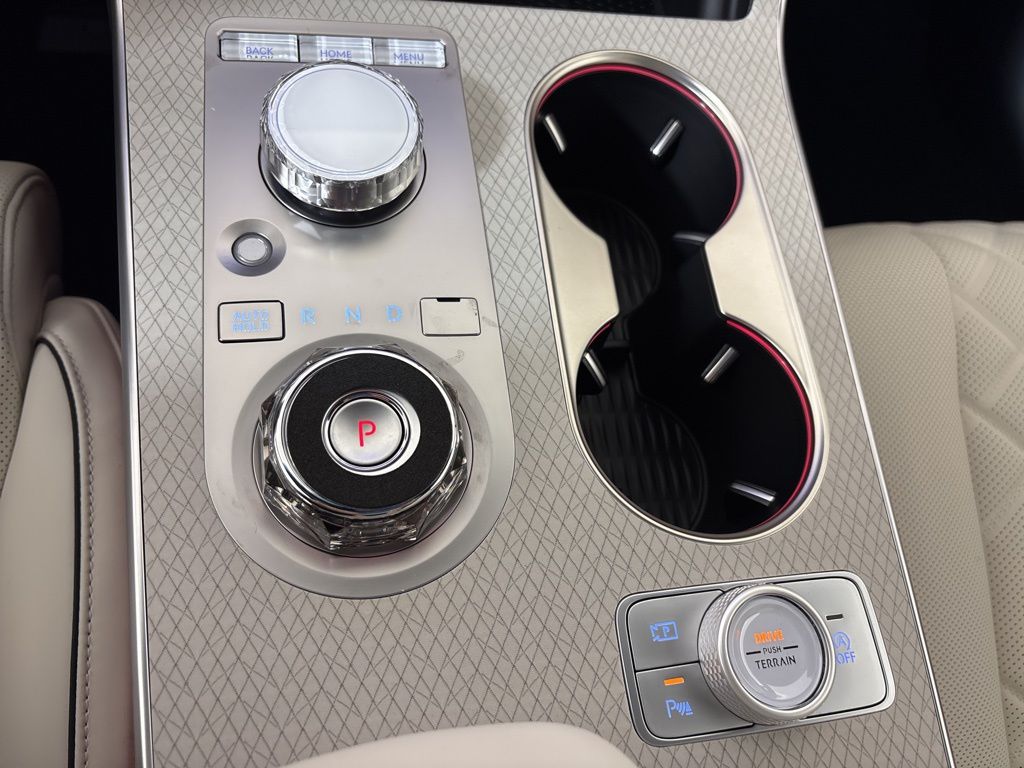 Thumbnail: 2026 Genesis GV80 - 16