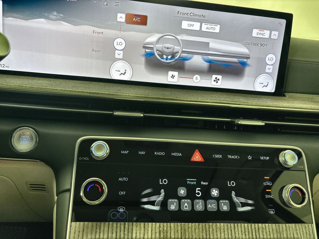 Thumbnail: 2026 Genesis GV80 - 25