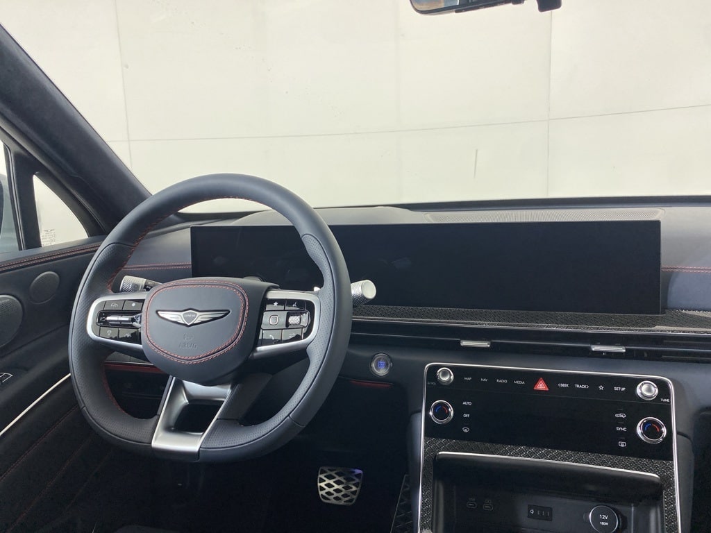 Thumbnail: 2026 Genesis GV80 - 25