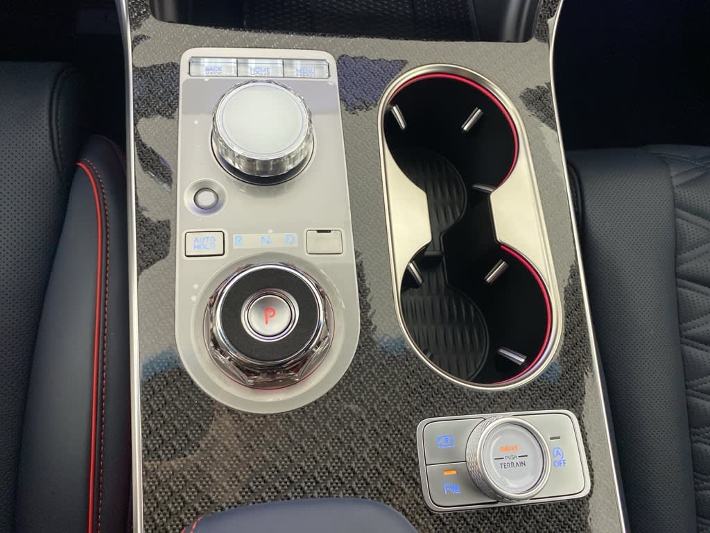 Thumbnail: 2026 Genesis GV80 - 16