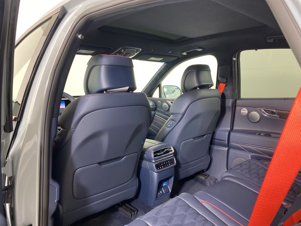 Thumbnail: 2026 Genesis GV80 - 12